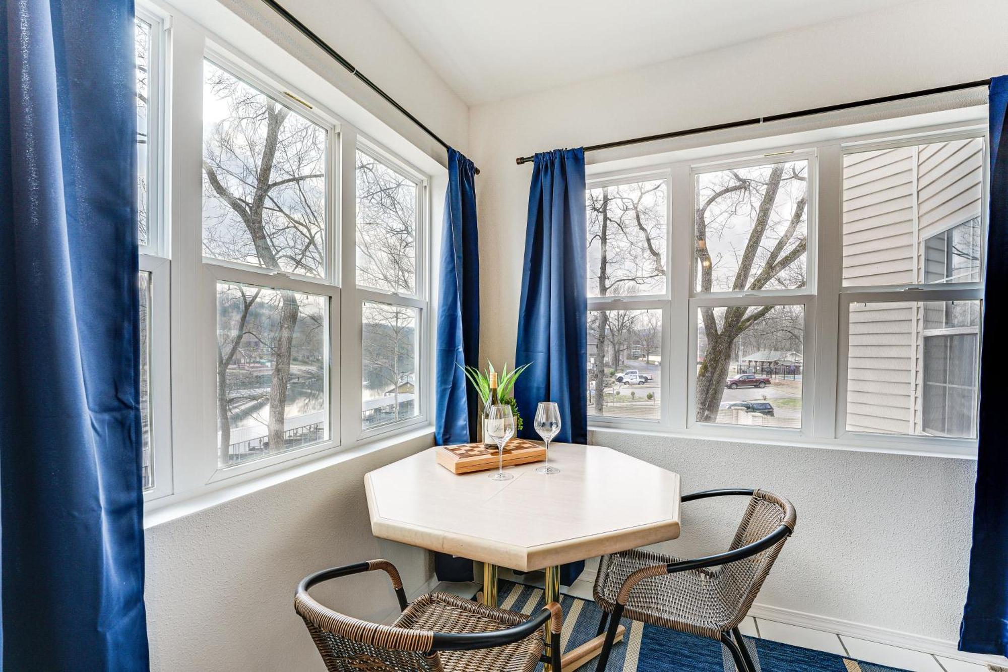 Branson Lakefront Condo With Sunroom And Lake Views! Extérieur photo